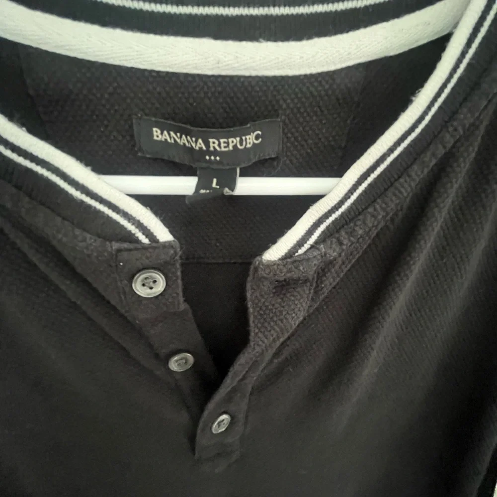 Banana Republic Black Henley Tipped Band Collar Pique Cotton Shirt Large